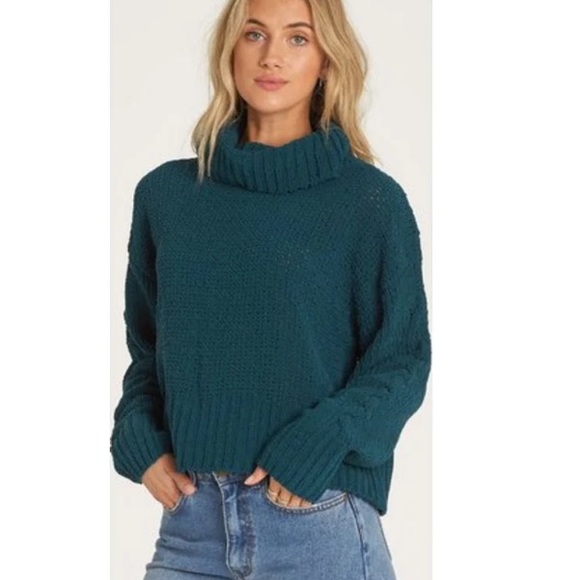 Billabong Sweaters - NWT - Billabong Turtle Neck Chunky Knit Chenille Sweater - Size Large